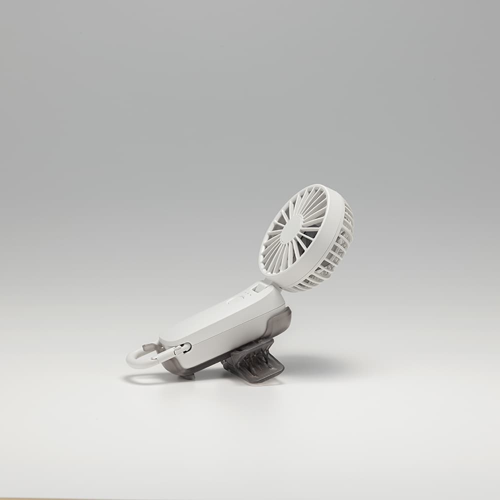 デスクファンとしての使用イメージ